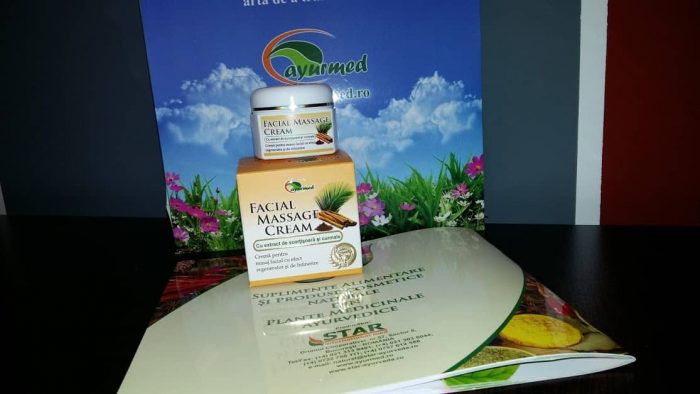 Crema pentru masaj facial cu extract de scorțișoară și curmale de la Ayurmed5