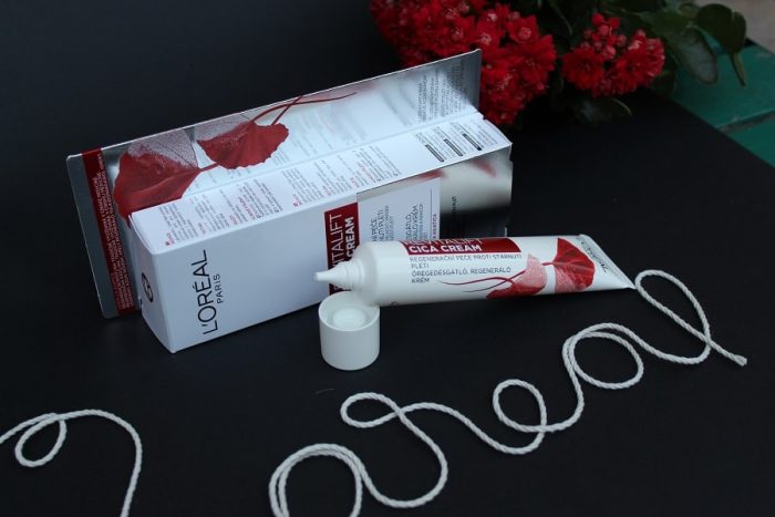 crema regeneratoare de zi L'Oréal Paris Revitalift Cica Cream