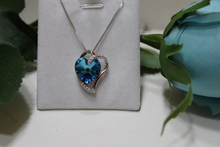 Lantisor si Pandantiv “Blue Heart” cu cristale Swarovski
