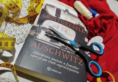 Croitoresele de la Auschwitz, Lucy Adlington
