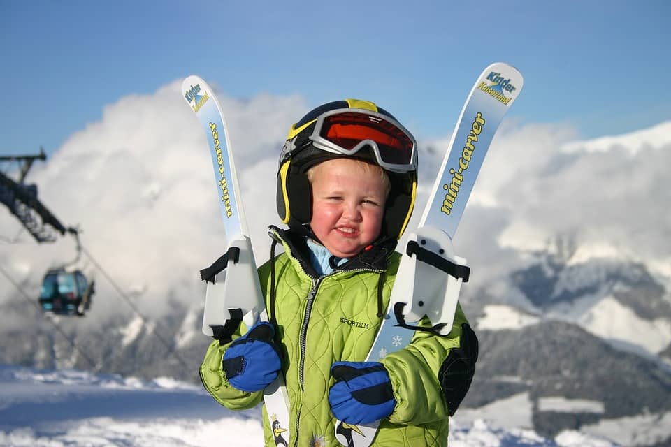 ducem sau nu copiii la schi