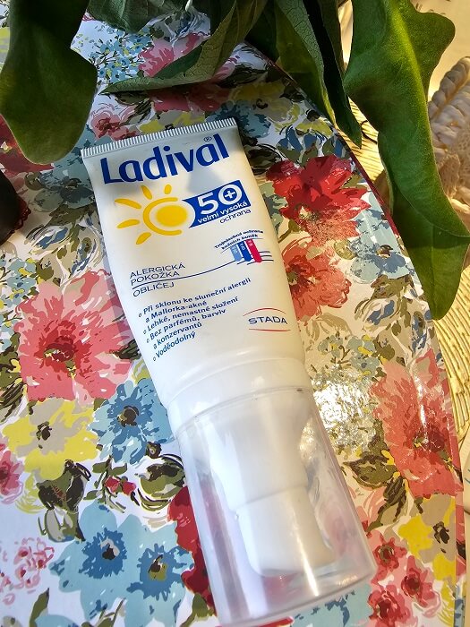 crema de față Ladival Allergic cu SPF 50+, împotriva alergiei solare pentru față, gât și piept